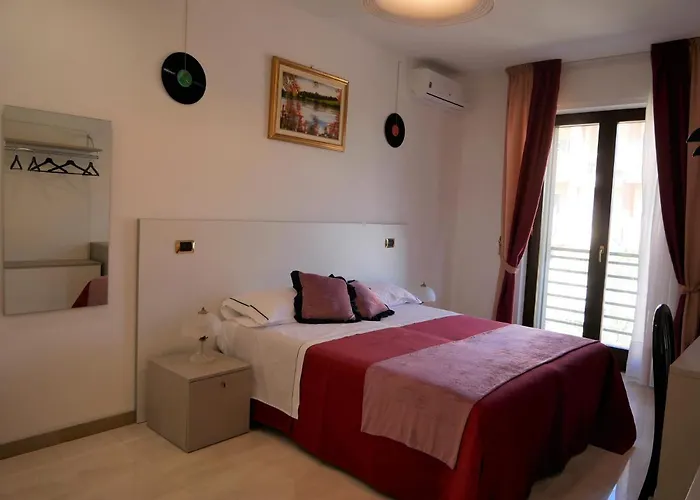 Donna Nicla Bed and breakfast 4*